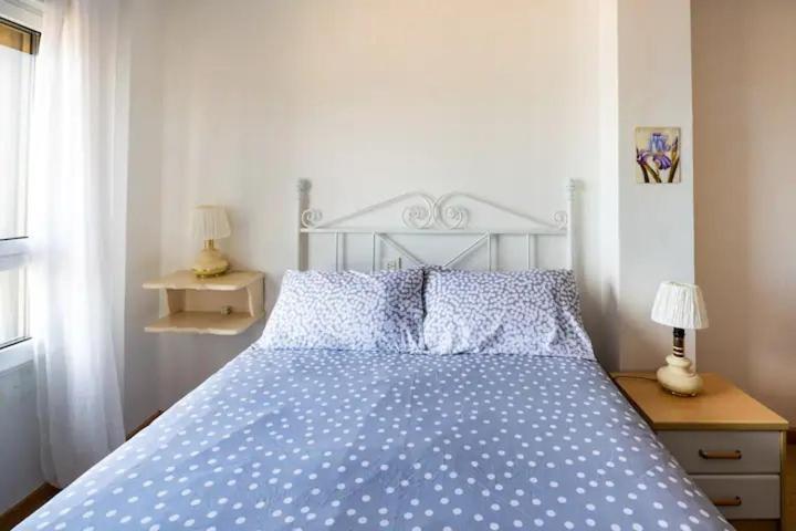 Apartamento Ezcurdia 22 Playa De San Lorenzo Primera Linea Gijon Exterior photo